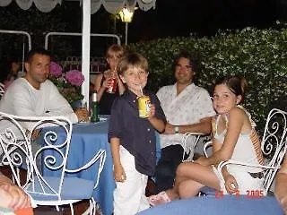 Solitude מלון 2*